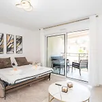 Modern 1 Bedroom Flat 2 Terraces Parking Appartement Cannes