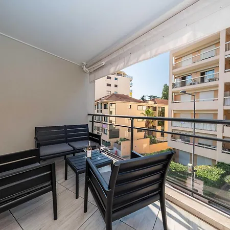 Modern 1 Bedroom Flat 2 Terraces Parking アパート *